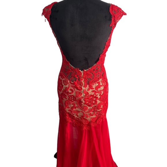 Mac Duggal Dress - Picture 10 of 12